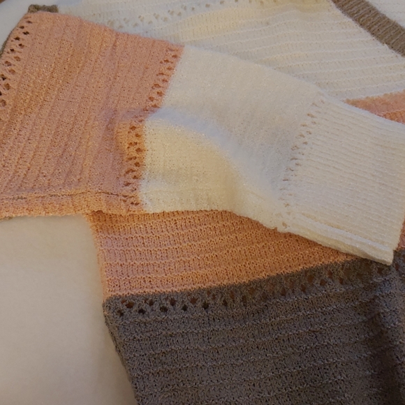 062. Multicolor Color Block Deep V Neck Wrap Sweater  Size M - Picture 6 of 14